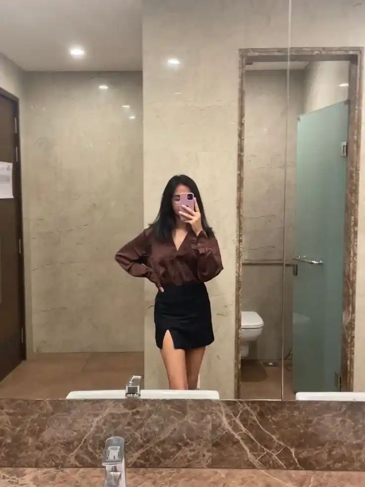 girls-hide-face-pic girls-hide-face-pic