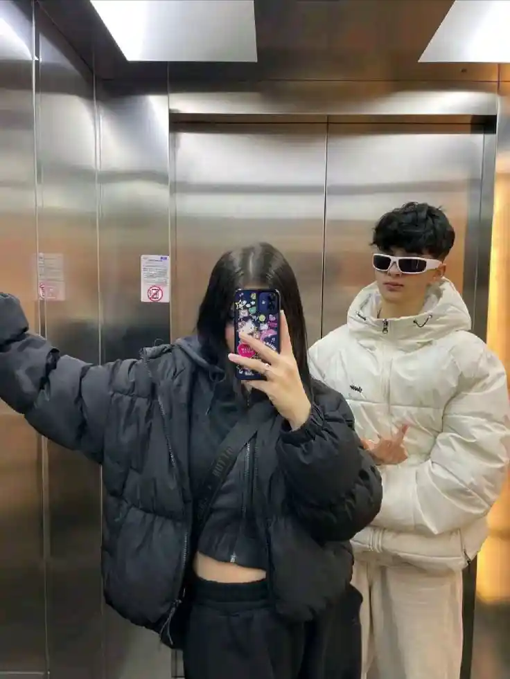 romantic-love-couple-dp